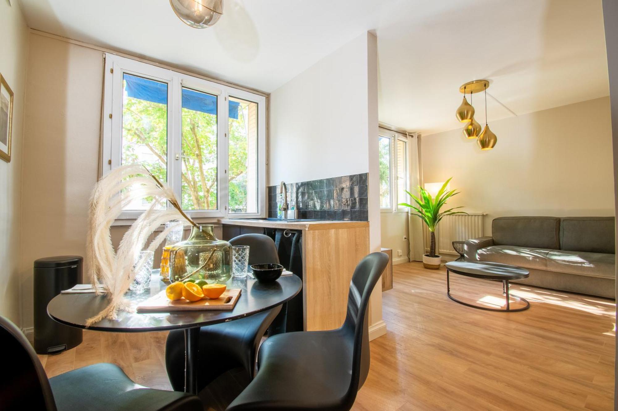 Suite Madison Villeurbanne Buitenkant foto